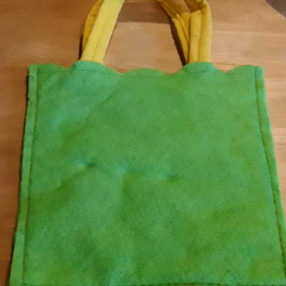 EASTER BAG -- FELT. - Picture 2 of 3